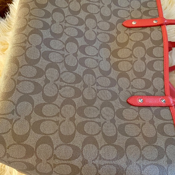 Coach F36658 reversable Tote Bag with Signature / orange Pouch excellent - Picture 6 of 10